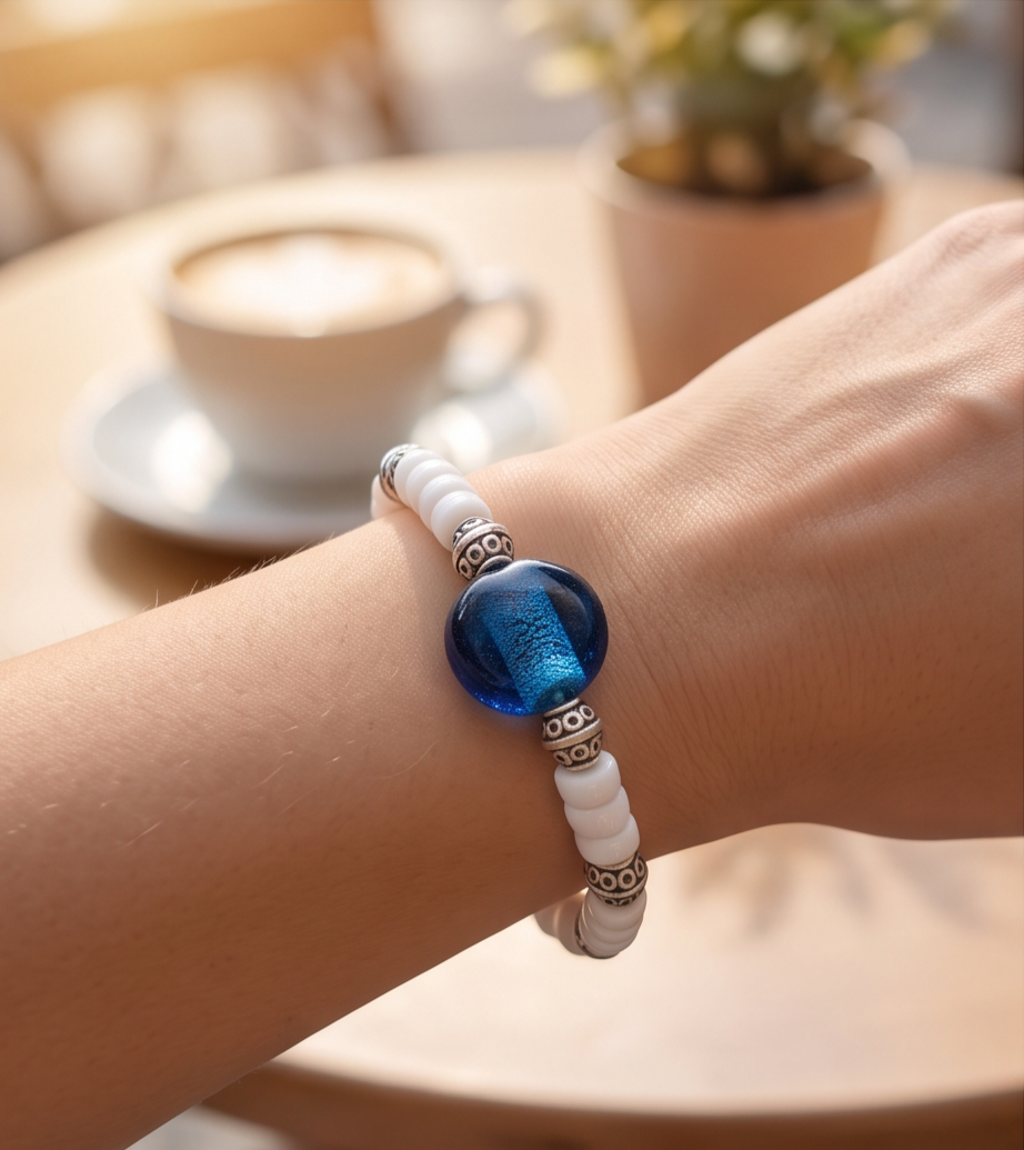 Eye Catcher Bracelet