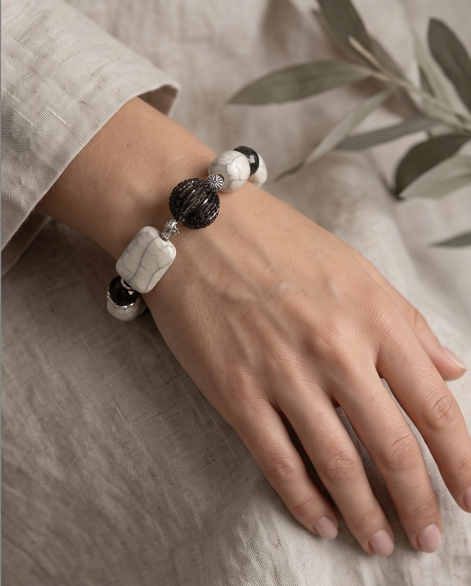 Monochromatic Bracelet