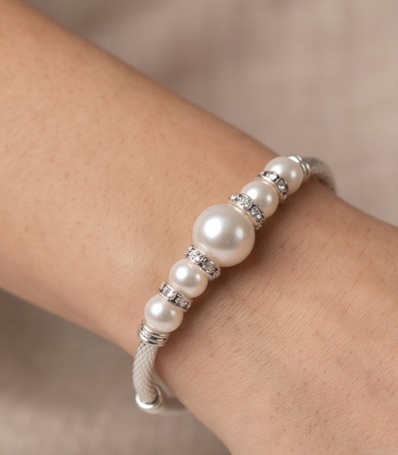 Silver tone Pearl and Crystal Bracelet